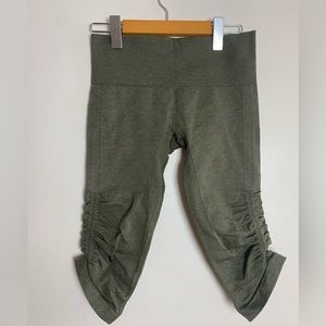 Lululemon cropped legging